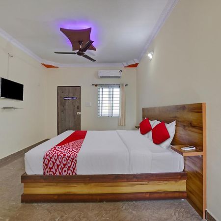 Oyo Hotel Pvg Comfort Chik Banavar Екстер'єр фото